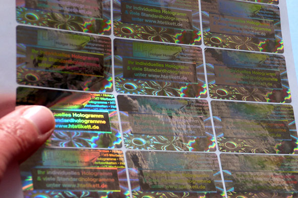 Individuelle Hologramme werden nach Kundenwunsch und einzigartig angefertigt und bieten hohen Schutz