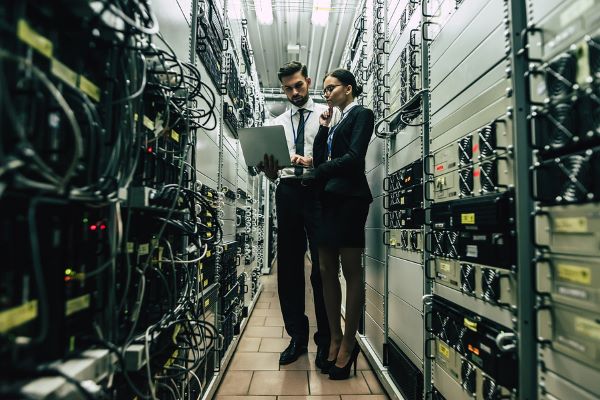 High-Tech-Aufkleber für Elektrotechnik, Typenschilder, Elektrokennzeichnung Spezialetiketten für die Elektroindustrie, Elektro-Etiketten, Typenschilder, Geräteaufkleber