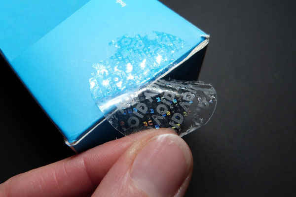 Verpackungssiegel mit manipulationssicherem Void-Effekte Transparente VOID-Etiketten mit Hologramm zum sicheren Versiegeln von Verpackungen